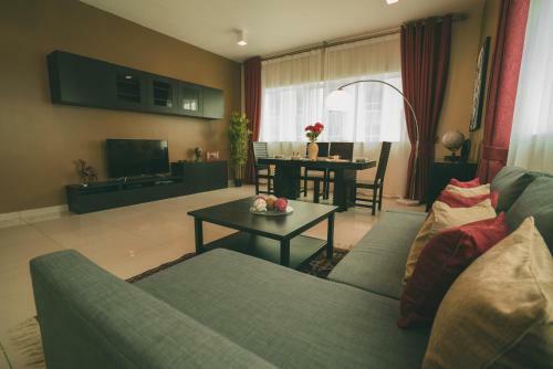 AC Pearl Holiday - Marina View 2 Bedroom Apartment