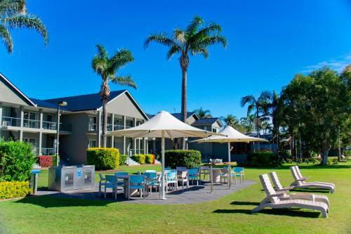 Moby Dick Waterfront Motel