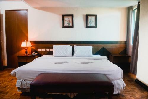 Country Village Hotel
