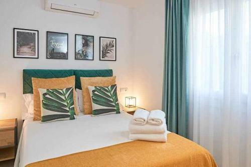 New Y Cute B�vedas Playa Den Bossa