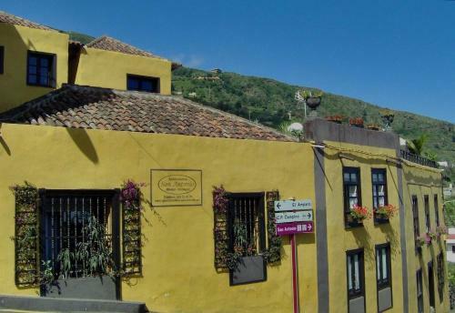 Apartamento Aptos Monasterio De San Antonio 1