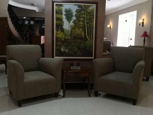 Orient House Hotel Suites & Apartments