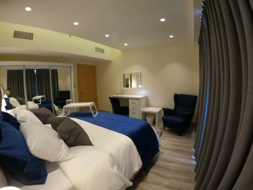 Luxury Apartment In Damac Towers