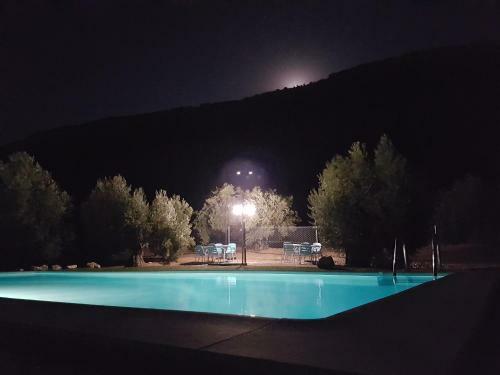 Apartamentos Rurales La Dehesa Del Acebuche