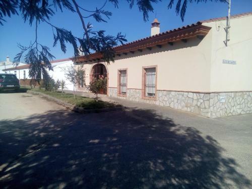 Plaza Del Pacifico La Bazana
