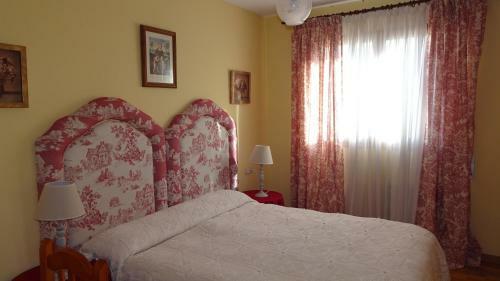 Apartamento Piso Grande En El Centro de Jaca Con Wifi Y Garaje
