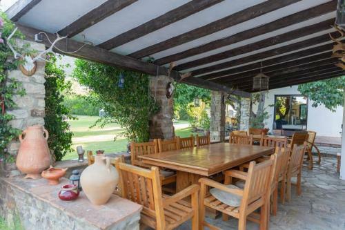 Cortijo La Bordalla, En Pleno Parque Natural