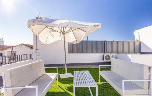 Beautiful Apartment In La Algaba With Wifi And 3 Bedrooms