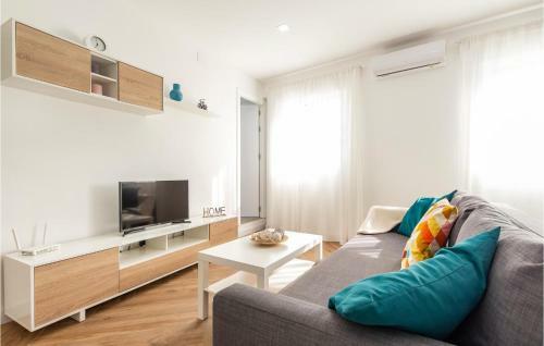 Beautiful Apartment In La Algaba With Wifi And 3 Bedrooms
