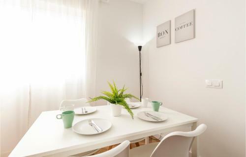 Beautiful Apartment In La Algaba With Wifi And 3 Bedrooms