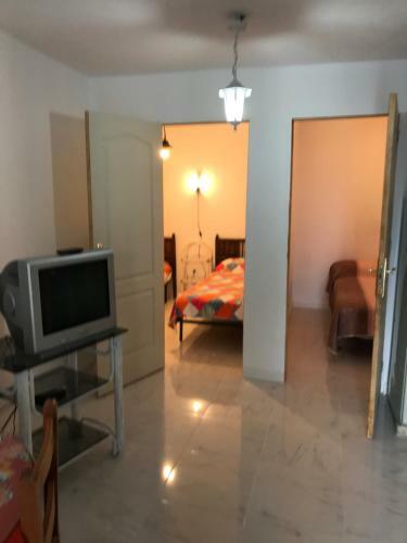 Apartamento Peque�o Conjunto Casas Adosados