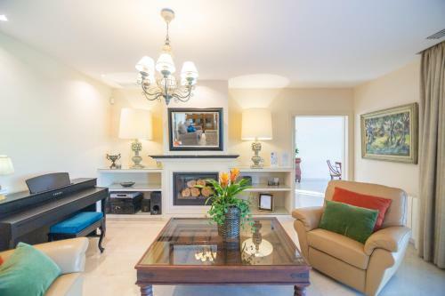 Bellviure Luxury Villa