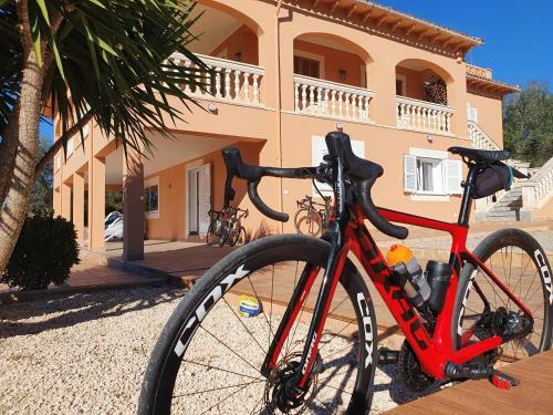 Villa Ca�n Roser