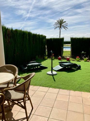 Casita Con Piscina En El Pitch&putt L'ampolla