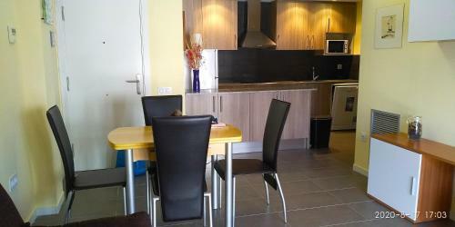 Apartamento Junto Al Mar - Apartment By The Sea