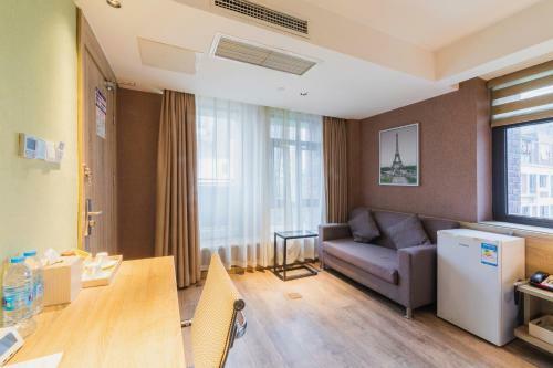 Roy Queen Hotel Chongqing