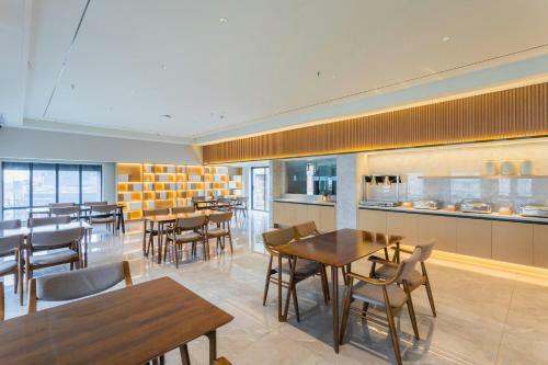 Roy Queen Hotel Chongqing
