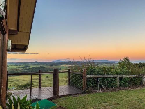 Lodge Mt Quincan Crater Retreat