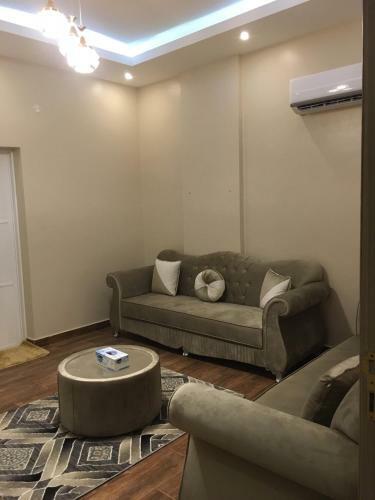 Two Bedroom Luxury Apartment Al-khoud
