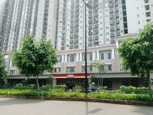 Podomoro Golf View Apartemen Room Cozy
