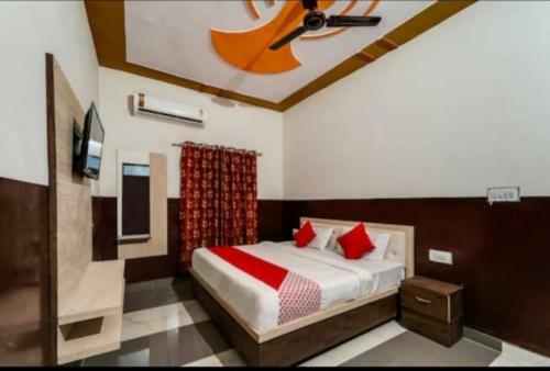 Oyo 85500 Hotel Highway Super King