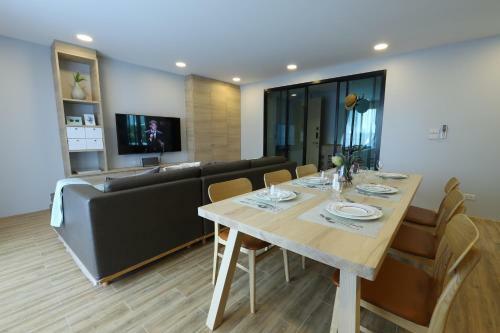 Apartamento Glory Sukhumvit -asoke- Prompong- Bts- Mrt