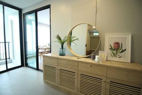 Apartamento Glory Sukhumvit -asoke- Prompong- Bts- Mrt