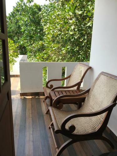 The Dalawella Porch House