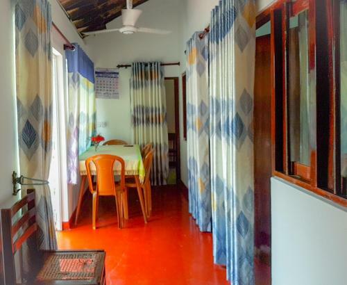 Hikkaduwa Backyard Beach Homestay