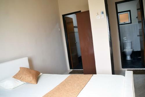 Apartment At Richmond Hill Residencies