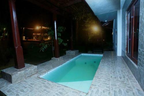Bed & Breakfast Royal Mangroves Villa