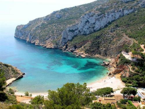 Acogedor, Nuevo Adosado Junto Al Mar