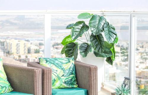 Apartamento ? Amazing View ? Relaxing Balcony ? Quiet ?