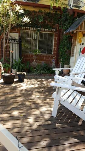 Hostal Anchorage Guest House And Self-contained Accommodation