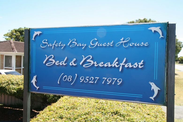 Hostal Safety Bay Guest House
