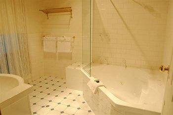 Bed & Breakfast Clarendon Chalets