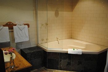 Bed & Breakfast Clarendon Chalets