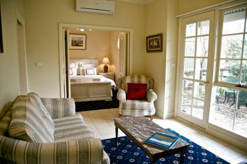 Motel Holly Lane Mews