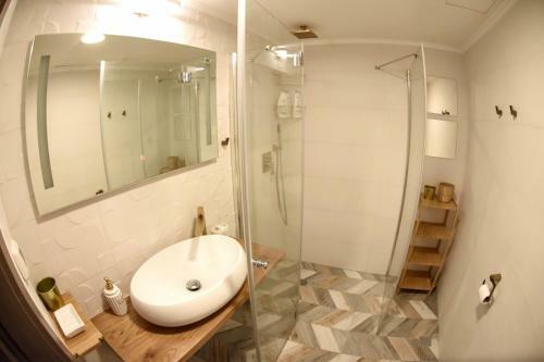 Apartamento Luxury Suite On Lev Eilat With Balcony And Jacuzzi