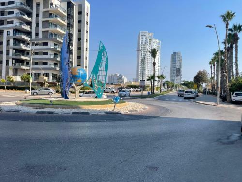 #???? ????? ?? ??? Seabreeze Beach Apartment#