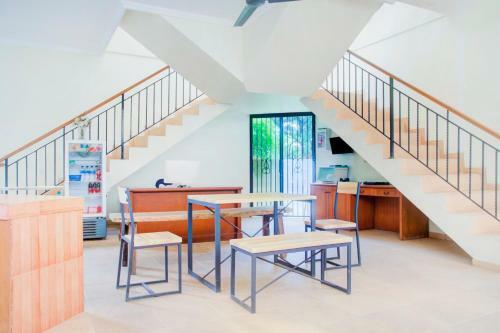 Hotel Oyo 3734 Ramboe Ranca