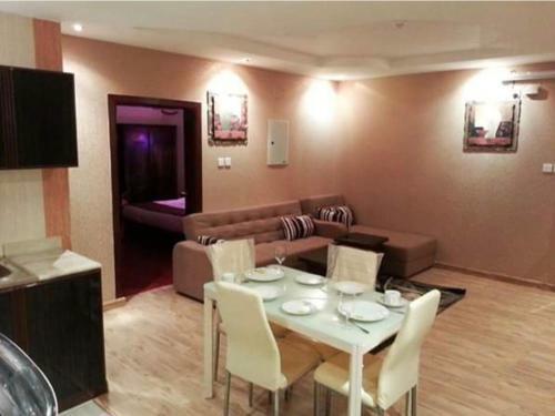 Apartamento Your Address Furnished Units