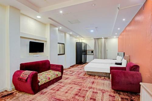 Hotel Oyo 537 Dahtham Furnished Units
