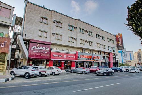 Hotel Oyo 537 Dahtham Furnished Units
