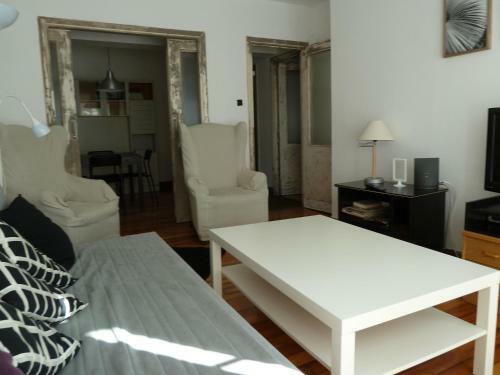 Apartamento Amplio, Luminoso Y C�ntrico Piso