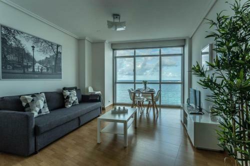 Apartamento Con Increibles Vistas A La Playa De Riazor