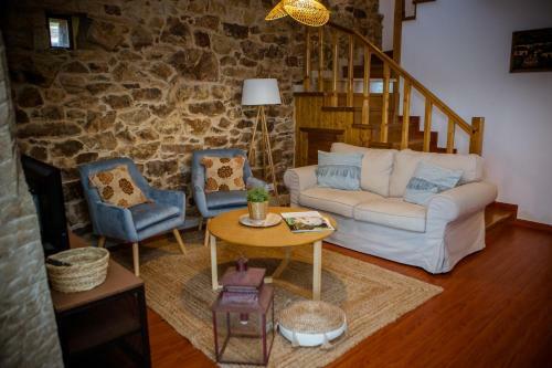 Mi�a Nai, Casa Rural