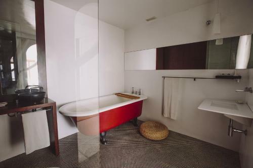 Casa Del Mediterr�neo