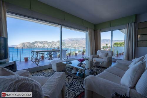 Villa Sobre El Mar Albor�n