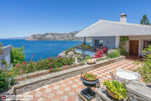 Villa Sobre El Mar Albor�n